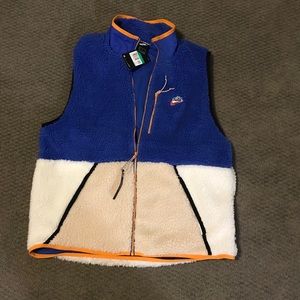 NWT Nike Sherpa Fleece Heritage Essenti Vest XL